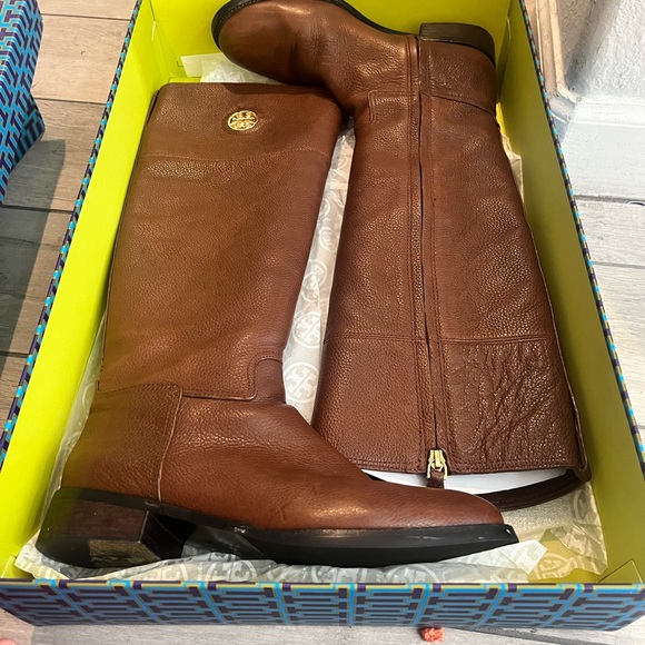Tory Burch Almond size 9 Riding Boots - Picture 3 of 5